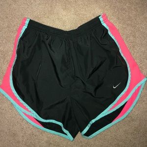 🌤2 for $10🌤Women’s Nike Tempo Running Shorts
